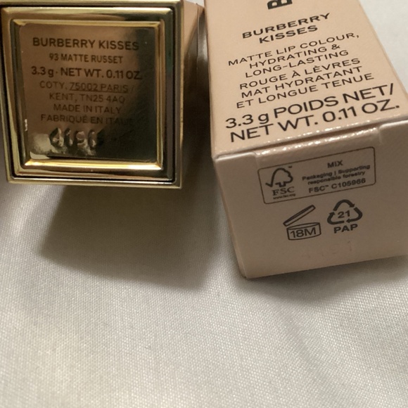 Burberry Kisses Matte Lip Colour Hydrating & Long Lasting - 93 Matte Russet new - Picture 2 of 4